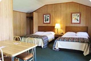 motels near lake george